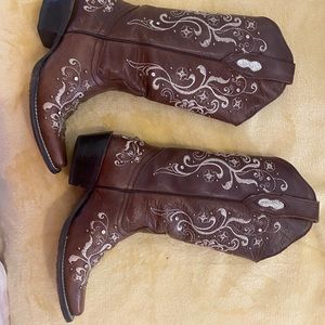 Authentic Mexican cowgirl boots